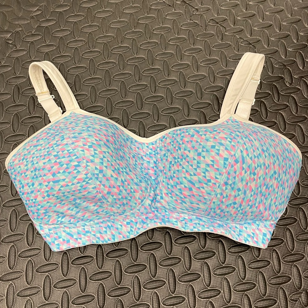 Cadenshae Nursing Bra - Luxe Bra - Size 8